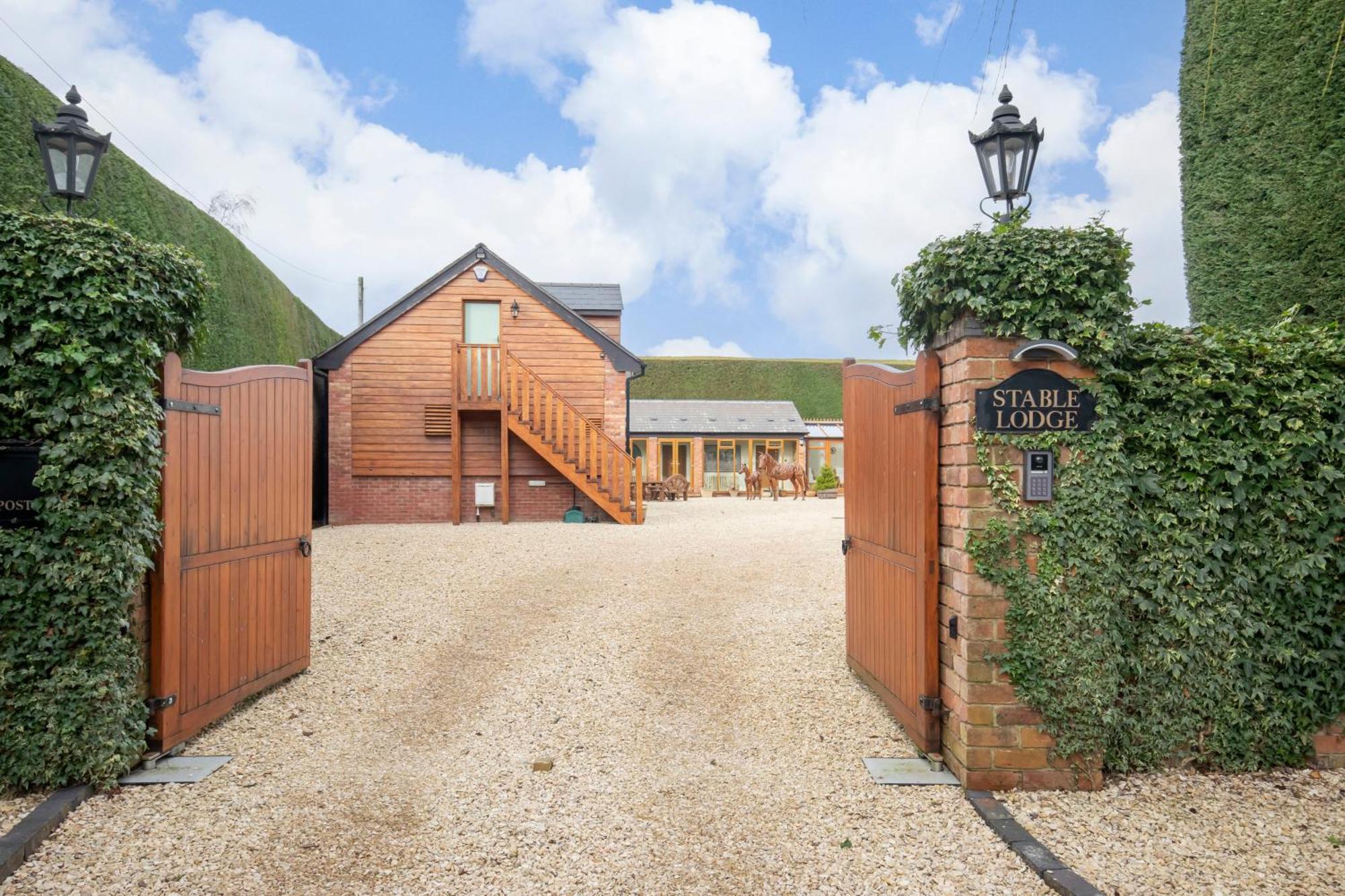 Stable Lodge - Boutique Bed & Breakfast Shurdington Exteriér fotografie